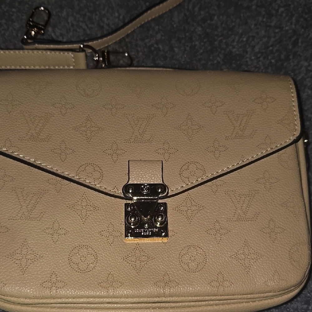 Louis Vuitton Cream Crossbody Bag Priced 2 Sell